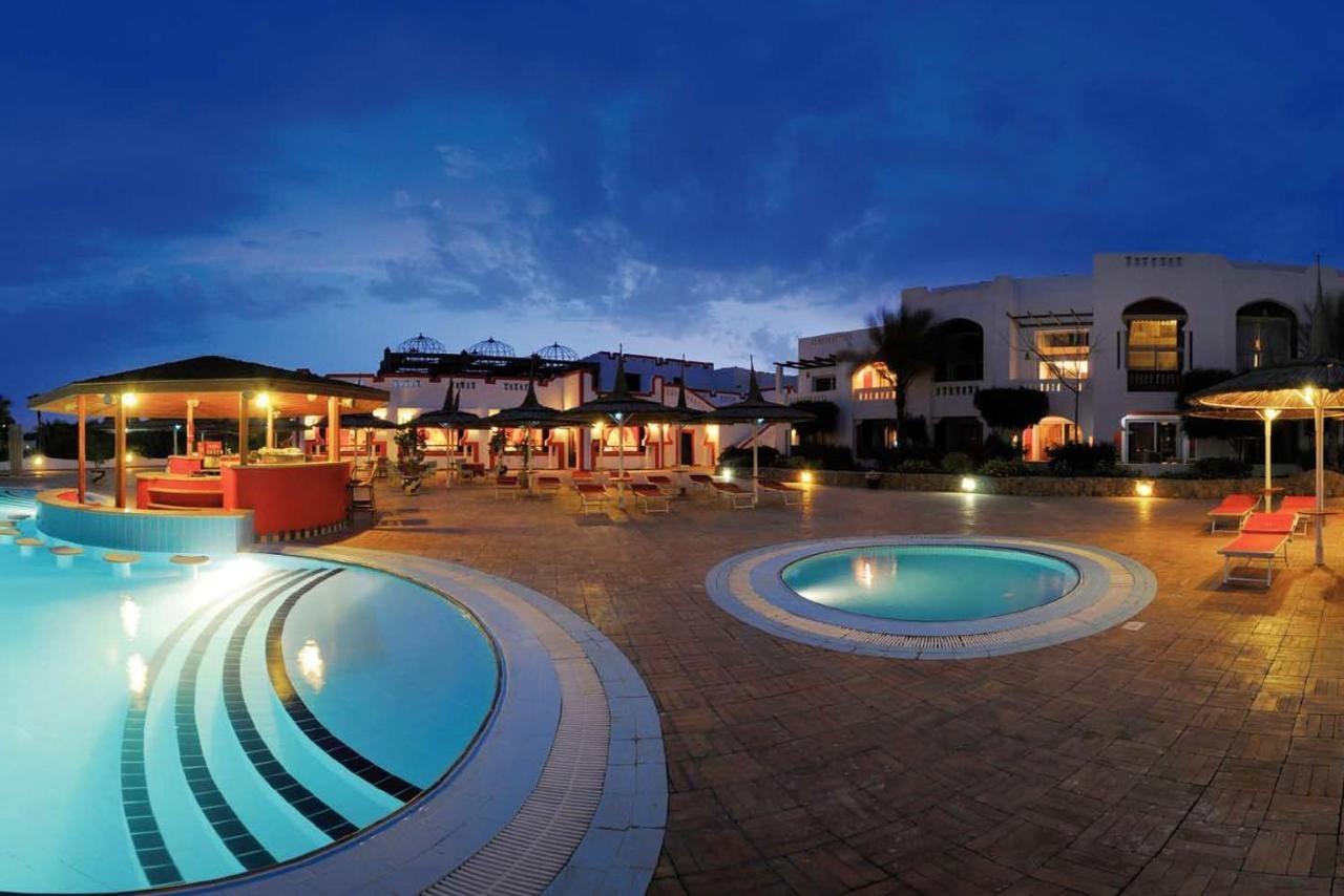 Private One Bedroom Domina Coral Bay シャルム・エル・シェイク エクステリア 写真